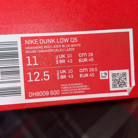 Nike Dunk Low LeBron James Fruity Pebbles by Nike and Post Foods - Picture 7 of 7